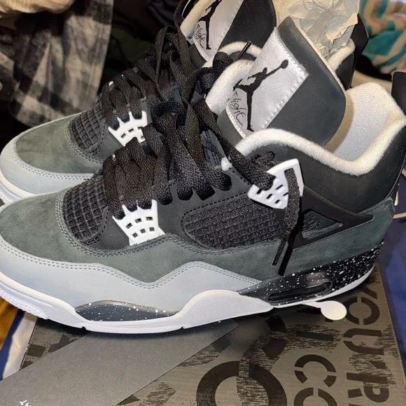 Air Jordan Retro 4 Sneakers in Black and Gray - Picture 2 of 8